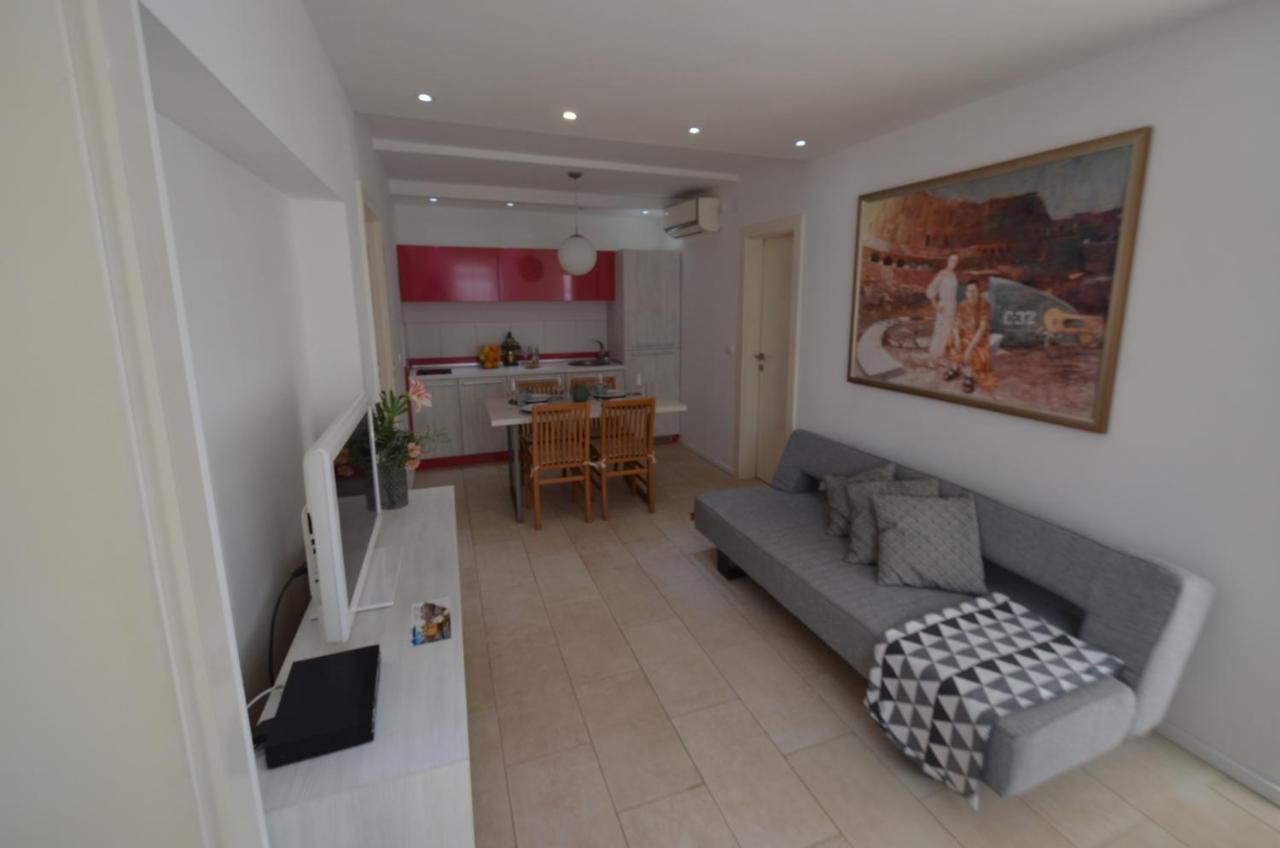 Apartments Karmen Maria Novigrad  Exterior photo