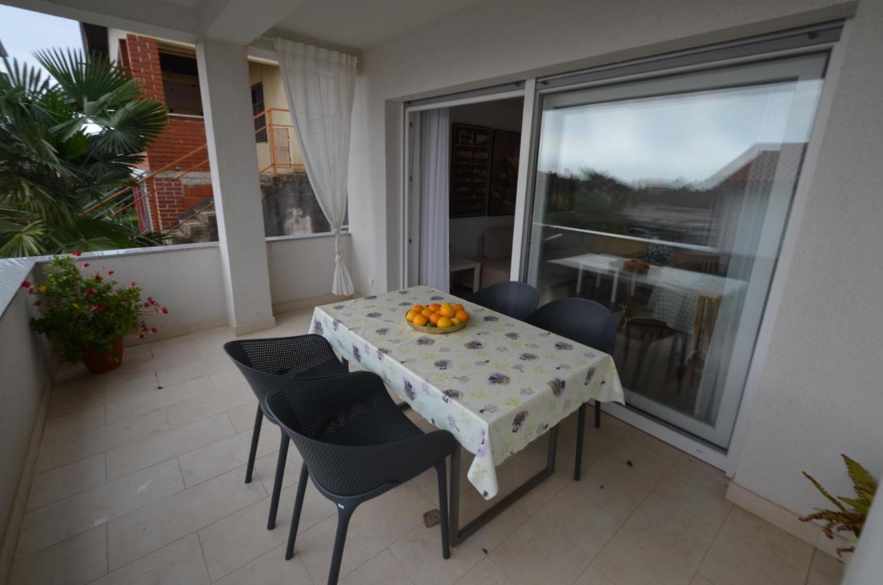 Apartments Karmen Maria Novigrad  Exterior photo
