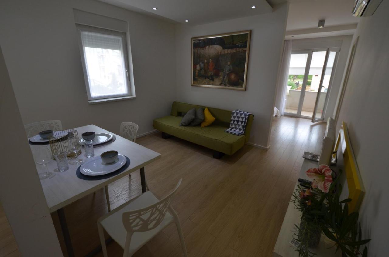 Apartments Karmen Maria Novigrad  Exterior photo